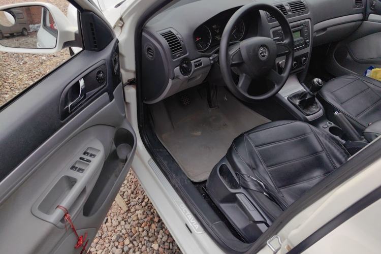 Used Skoda Octavia 2014 1.6L Manual Yijie Edition