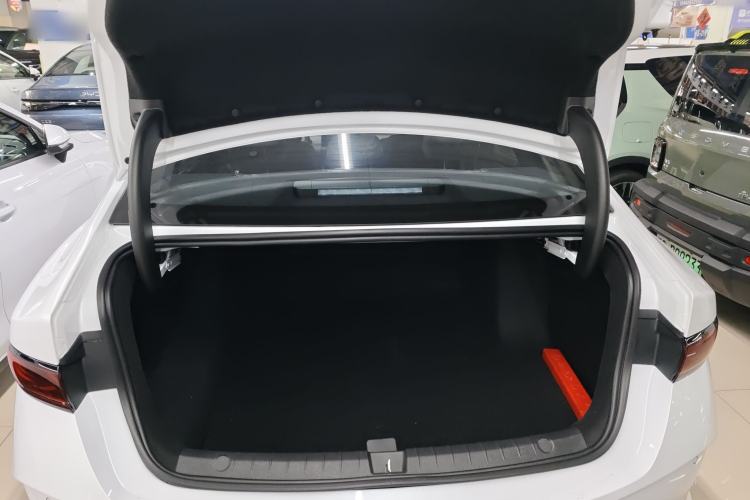 Used BYD Qin PLUS 2025 DM-i Smart Drive 55KM Leading Model