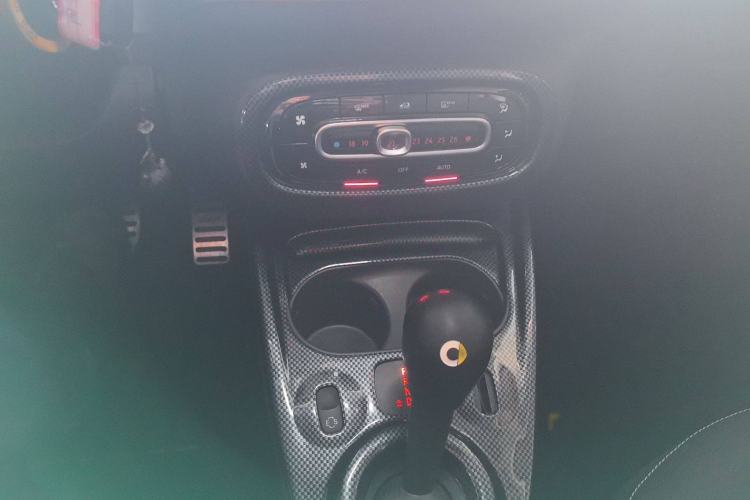 Used  fortwo 2018 1.0L 52kW Hardtop Passion Edition China V Standard
