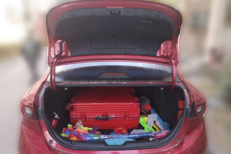 Used Mazda Mazda 3 Axela 2016 Sedan 1.5L Automatic Luxury Model
