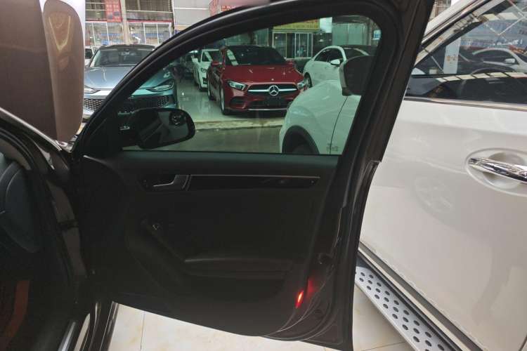 Used Audi A4L 2013 35 TFSI Automatic Comfort Model
