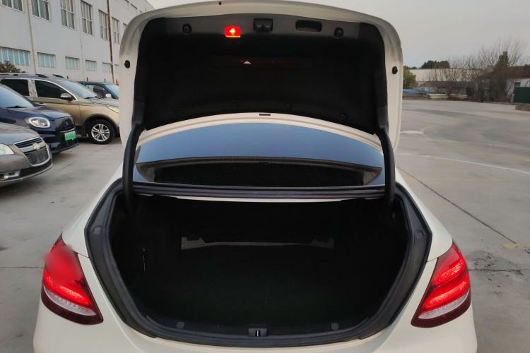 Used Mercedes-Benz E-Class 2018 Facelift E 200 L Sport Edition