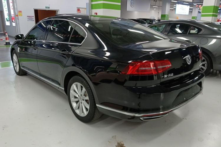 Used Volkswagen Magotan 2019 330TSI DSG Leading Model China VI Standard