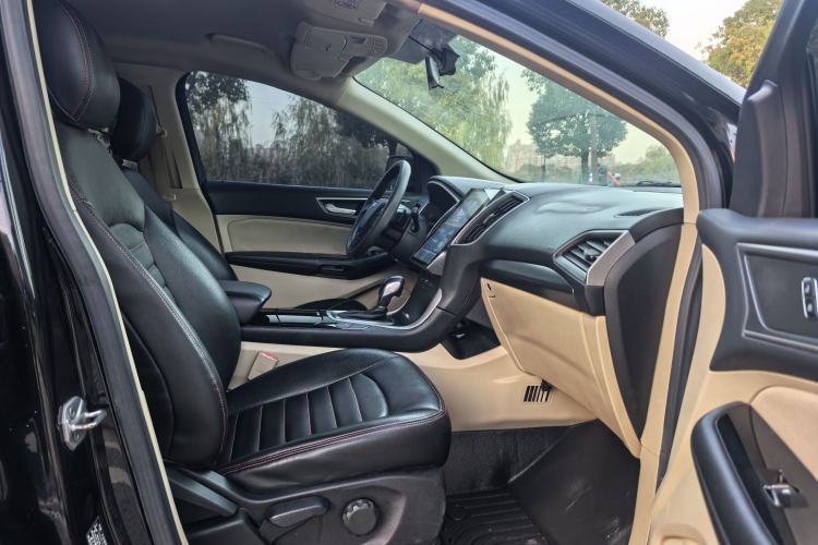 Used Ford Edge 2016 EcoBoost 245 Two-Wheel-Drive Titanium 5-Seater
