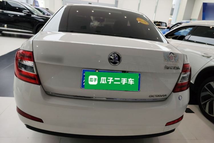 Used Skoda Octavia 2015 1.6L Automatic Yijun Edition
