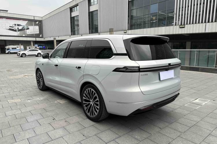 Used  S09 2025 Four-Wheel Drive Ultra+ Custom Edition
