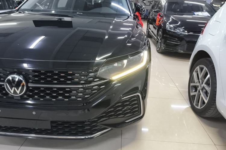 Used Volkswagen Passat 2023 330TSI Starry Elite Edition