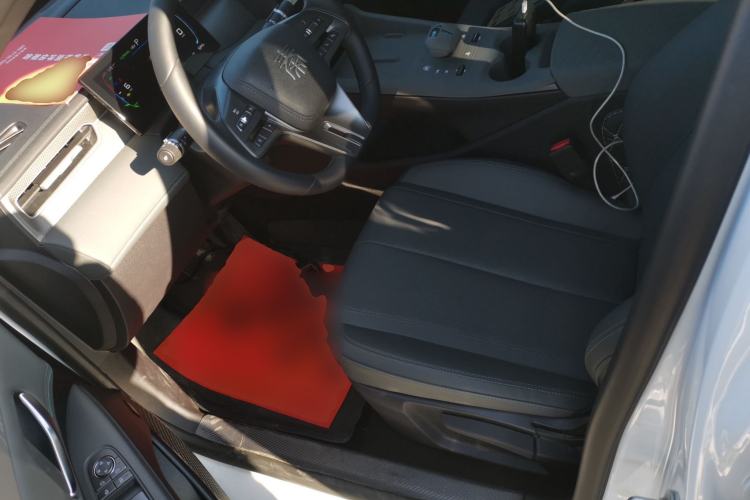 Used BYD Qin PLUS 2025 DM-i Smart Drive 55KM Leading Model
