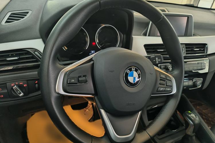 Used BMW X1 2018 sDrive20Li Leading Model