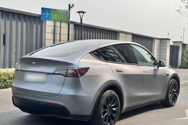 Used Tesla Model Y 2021 Standard Range Rear-Wheel Drive Version
