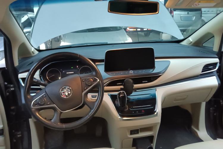 Used Buick GL8 2023 Facelifted Land Cruiser Executive Luxury Version