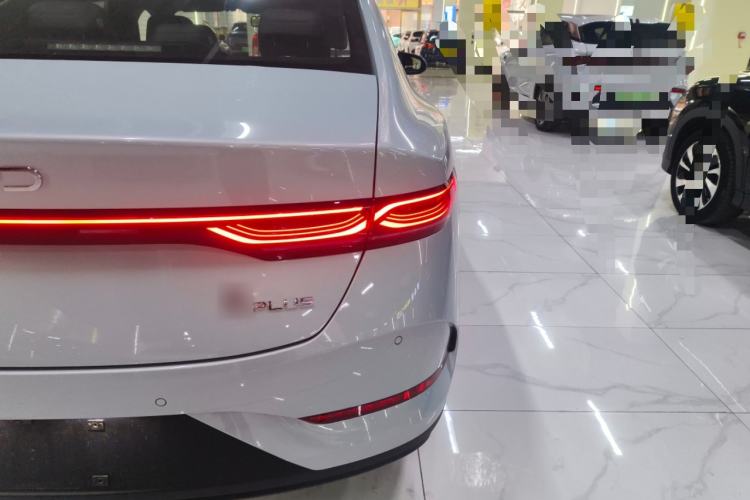 Used BYD Qin PLUS 2025 DM-i Smart Drive 55KM Leading Model
