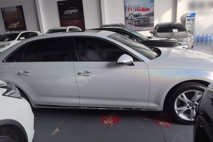 Used Audi A4L 2018 30th Anniversary Edition 40 TFSI Trendy Model
