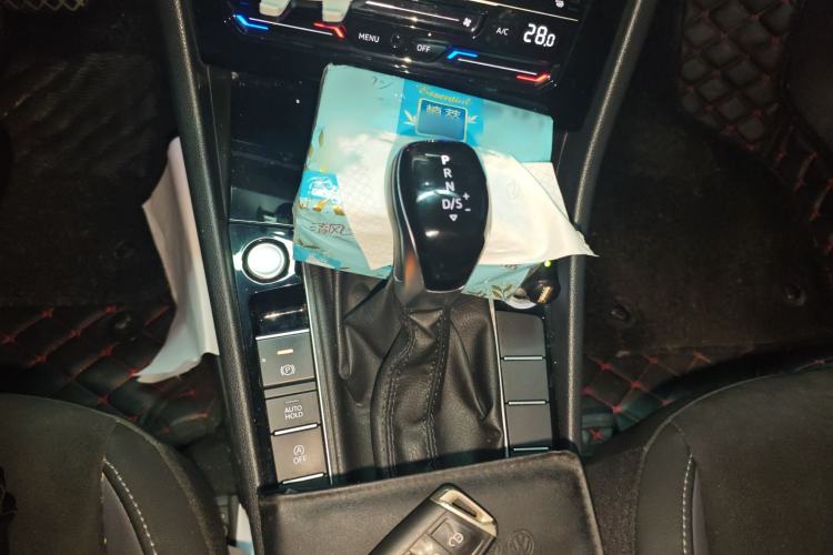 Used Volkswagen Sagitar 2019 280TSI DSG Luxury Version China VI Standard
