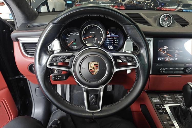 Used Porsche Macan 2017 Macan Turbo 3.6T
