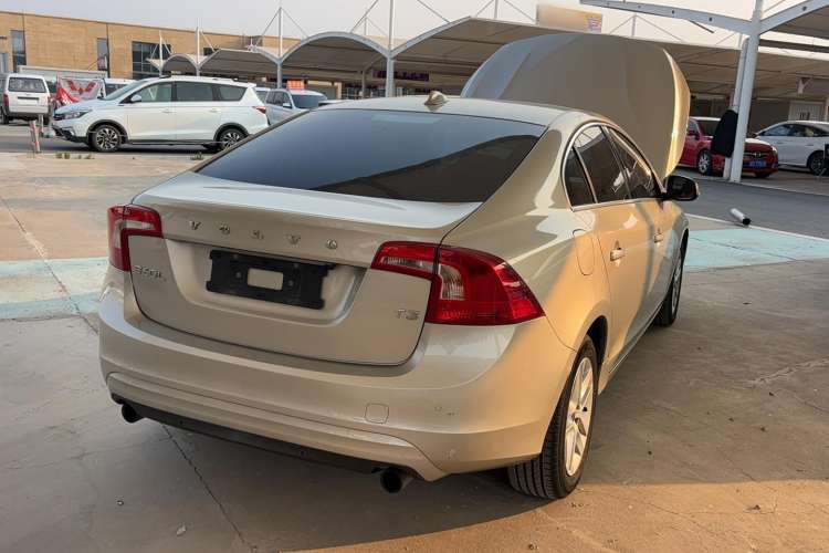 Used Volvo S60 2017 S60L T3 Smart Upgrade Edition
