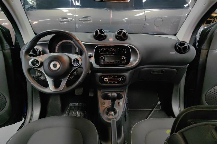 Used  fortwo 2015 1.0L 52 kW Hardtop Passion Edition