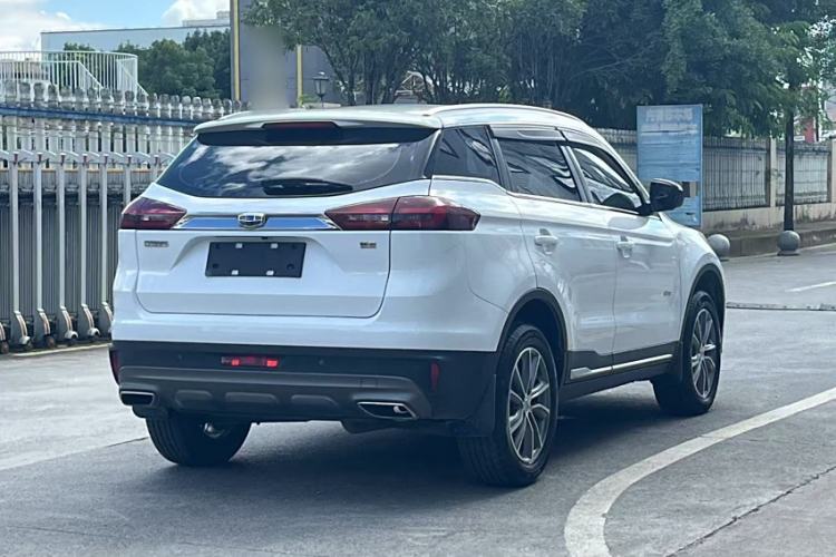 Used Geely Auto Emgrand X7 Sport 2018 1.8TD Automatic Two-Wheel Drive Smart Connect 4G Internet Edition
