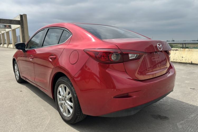 Used Mazda Mazda 3 Axela 2014 Sedan 1.5L Automatic Luxury Model