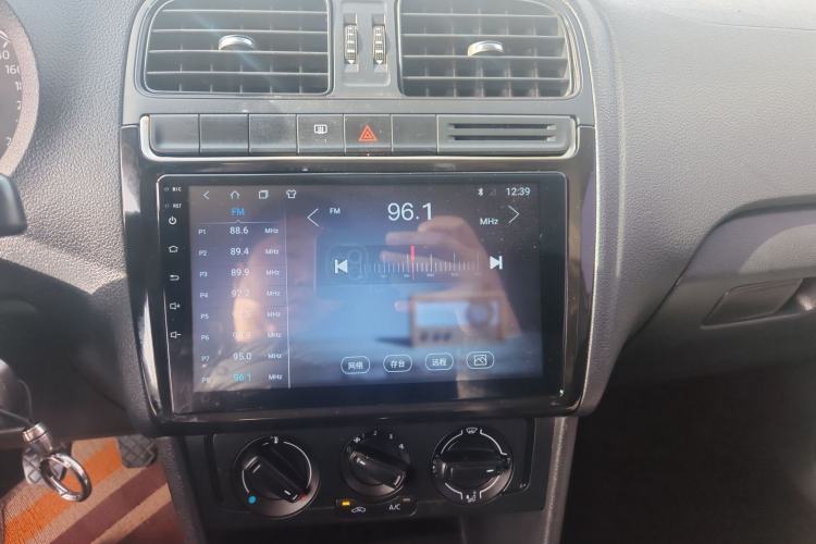 Used Volkswagen Polo 2014 1.4L Manual Fashion Edition
