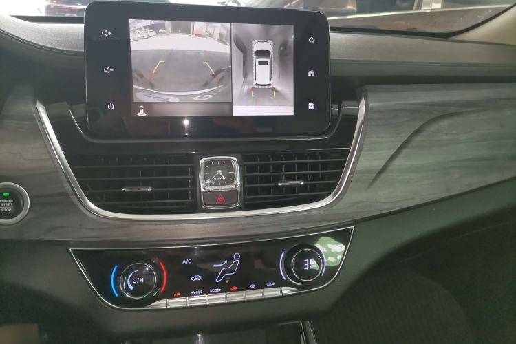 Used Baojun 730 2019 1.5T CVT Flagship Model 7 Seats China VI Emission Standard
