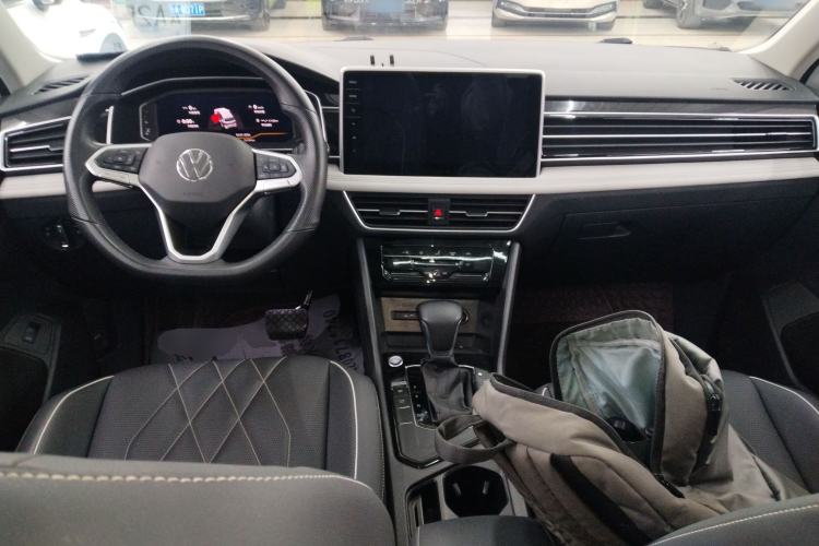 Used Volkswagen Tiguan L 2024 300TSI Automatic Two-Wheel Drive Smart Edition
