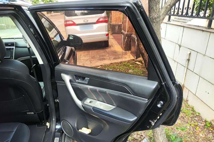 Used Haval H6 2017 Restyled Red-Label Sport Version 1.5T Automatic Two-Wheel Drive Luxury Trim
