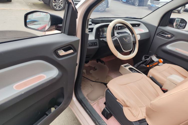 Used Wuling Hongguang MINIEV 2022 Macaron Premium Model – Lithium Ternary Battery
