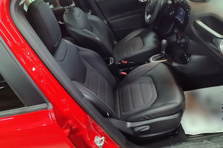 Used  Renegade 2019 220T Automatic Elite Edition
