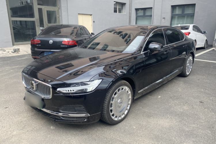 Used Volvo S90 New Energy 2024 Plug-in Hybrid Four-Wheel Drive Long-Range Zhiyi Luxury Edition
