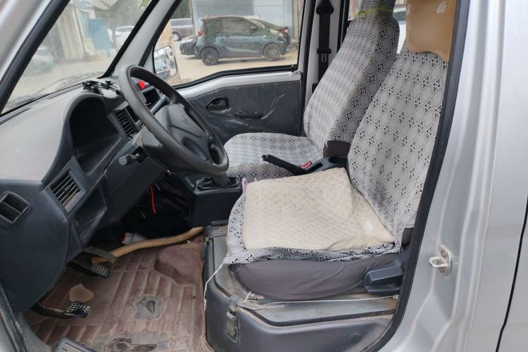 Used Wuling Zhiguang 2015 1.2L Practical LS-I Model