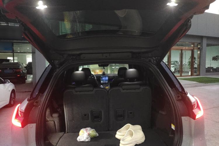 Used Nio ES8 2020 580 km Range Signature Edition Six-Seater Version
