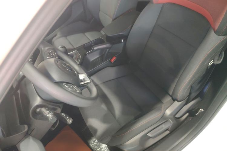 Used MG 5 2023 180 DVVT Manual Fashion Edition
