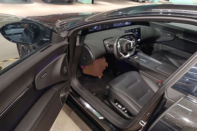 Used  12 2025 Ultra Extended-Range Edition