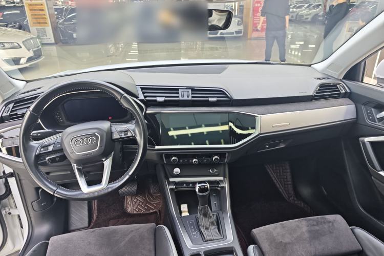 Used Audi Q3 2019 35 TFSI Advanced Dynamic Edition
