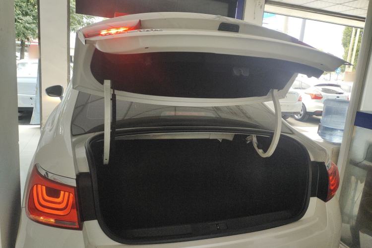 Used Citroen C4 Sega 2016 1.6L manual Comfort trim level
