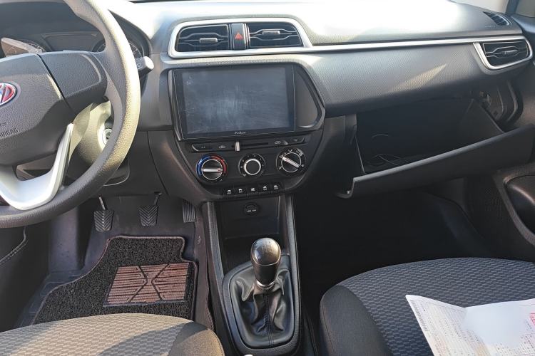 Used Hyundai Verna (older generation) 2017 1.4L Manual Refreshed Version China V Standard
