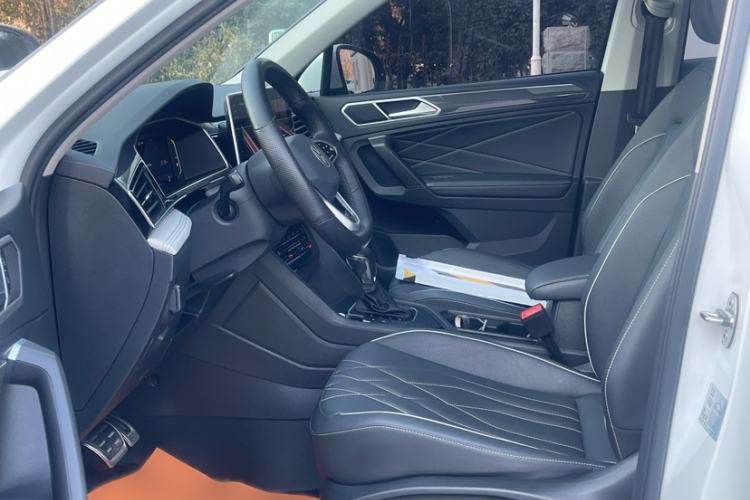 Used Volkswagen Tiguan L 2022 330TSI Automatic Two-Wheel Drive R-Line Enhanced Edition