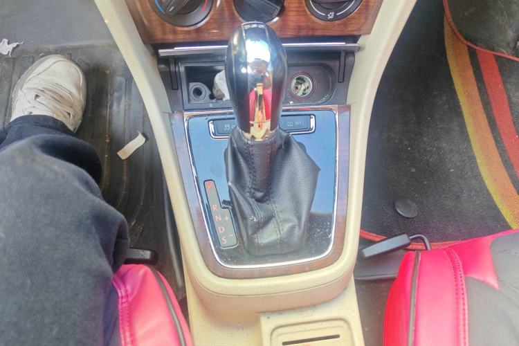 Used Volkswagen Lavida 2013 Revised Version 1.4 TSI DSG Comfort Edition
