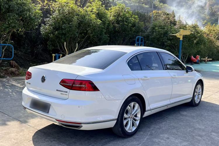 Used Volkswagen Magotan 2018 Facelift 330TSI DSG Luxury Model
