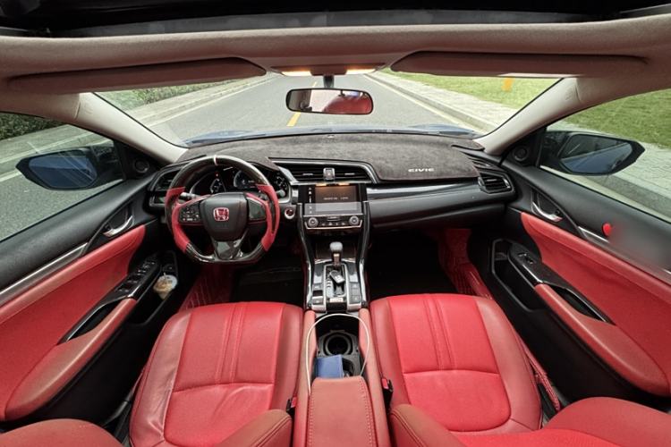 Used Honda Civic 2016 220TURBO CVT Luxury Edition
