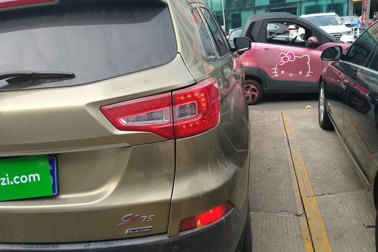 Used Changan CS75 2014 2.0L Manual Luxury Version China V Standard
