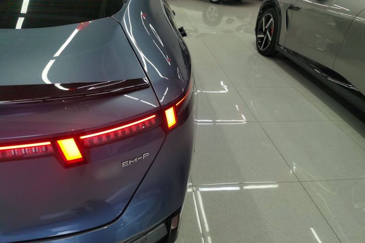 Used Lynk & Co 07 2024 EM-P 126 Long-Range Halo
