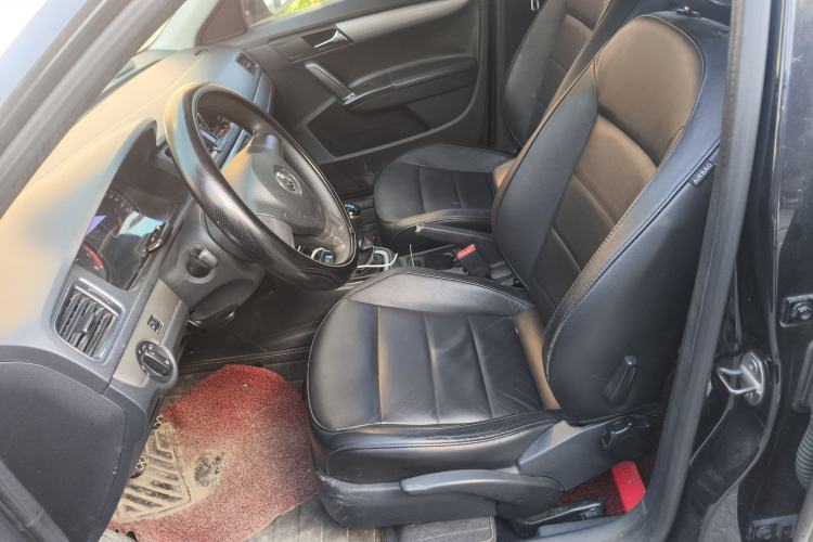 Used Volkswagen Lavida 2013 Restyled Classic 1.6L Manual Comfort Edition
