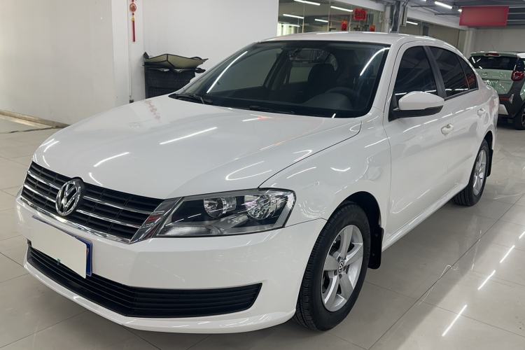 Used Volkswagen Lavida 2013 Revised Classic 1.6L Automatic Fashion Edition