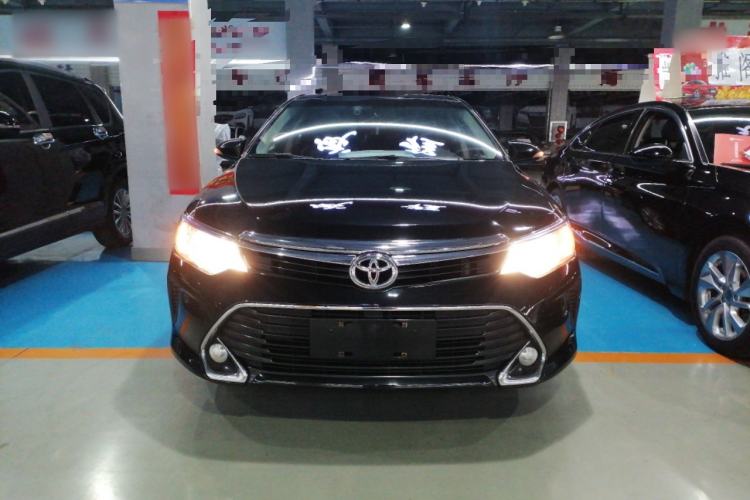 Used Toyota Camry 2016 2.0G 10th Anniversary Leading Edition
