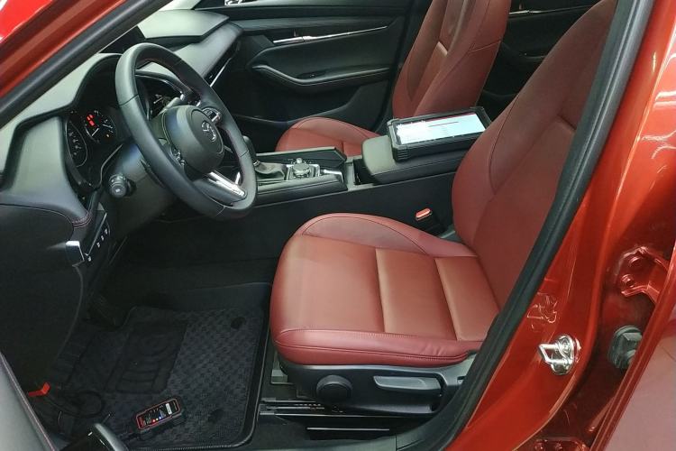 Used Mazda Mazda 3 Axela 2022 2.0L Automatic Premium Black Obsidian Edition