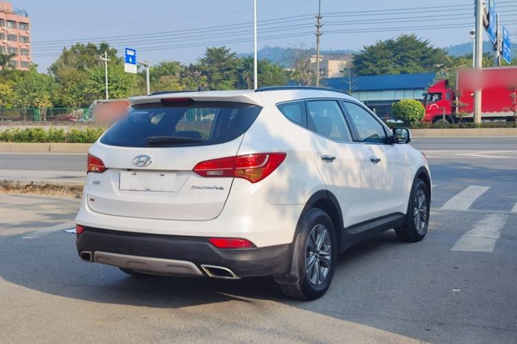 Used Hyundai Santa Fe 2013 2.4L Automatic Two-Wheel Drive Smart Version
