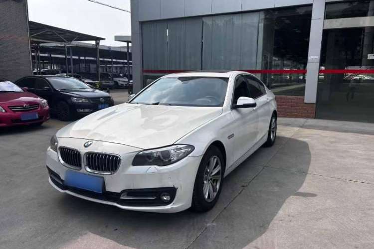 Used BMW 5 Series 2015 520i Elegant Edition
