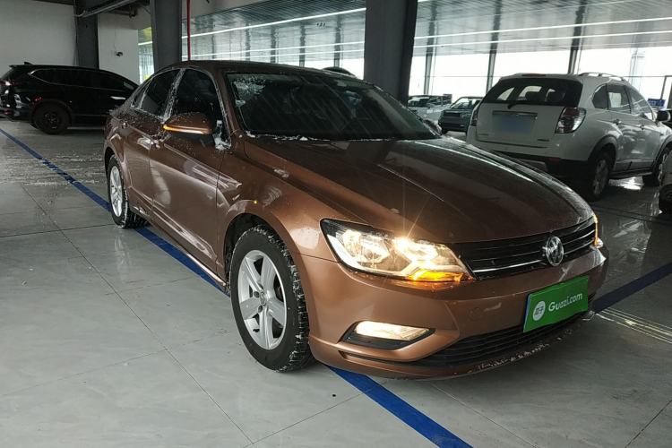 Used Volkswagen Lamando 2015 230TSI DSG Fashion Edition
